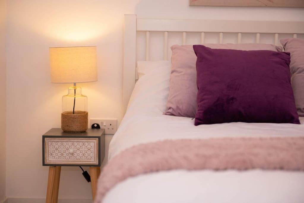 Panorama House, Luxury 2-Bedroom Apartment 2 Kidlington Bagian luar foto