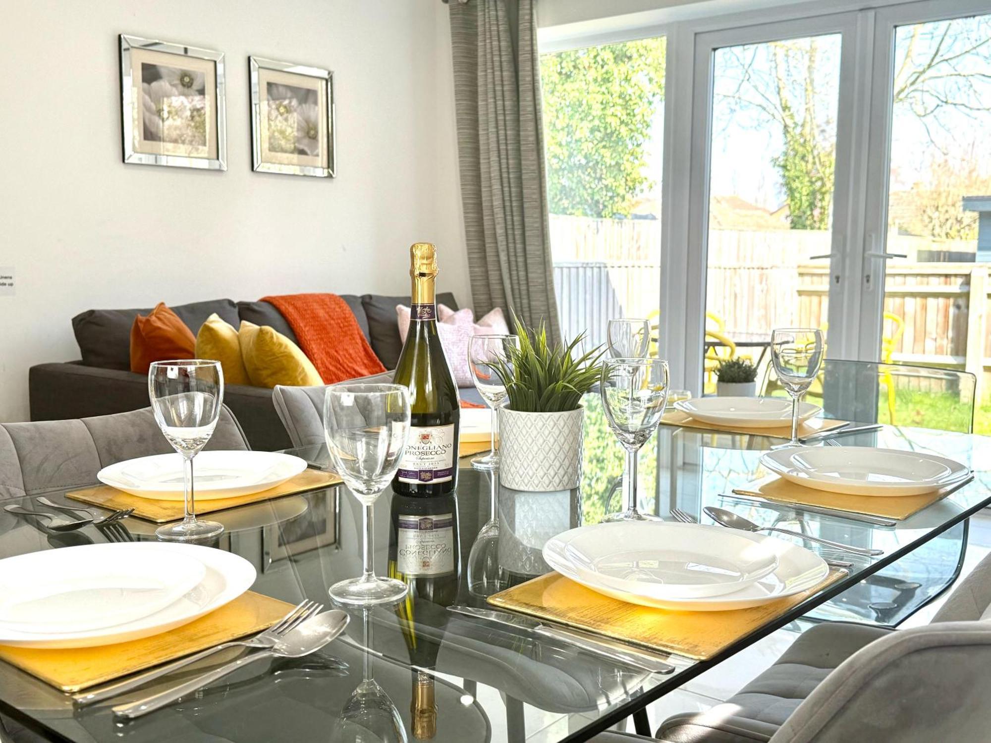 Panorama House, Luxury 2-Bedroom Apartment 2 Kidlington Bagian luar foto