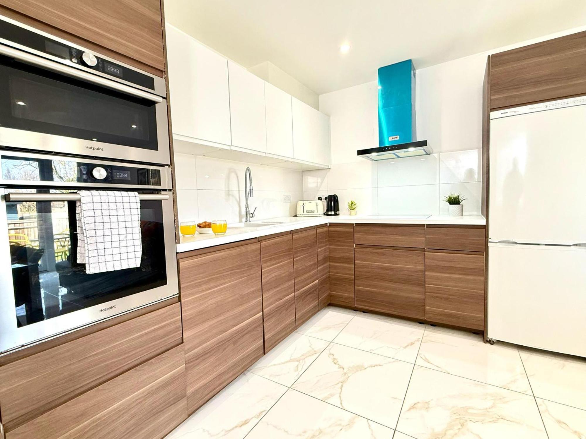 Panorama House, Luxury 2-Bedroom Apartment 2 Kidlington Bagian luar foto